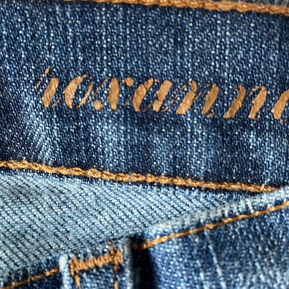 7 for all mankind low rise skinny jeans minimal distress on pockets Sz 24 - Picture 7 of 9